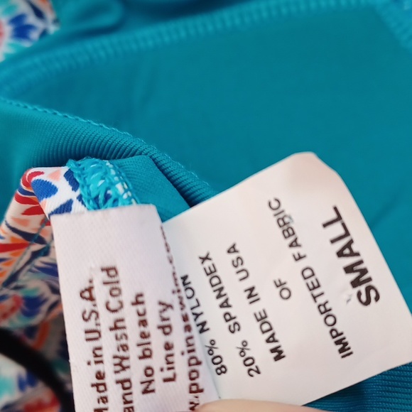 Bikini - Picture 14 of 16